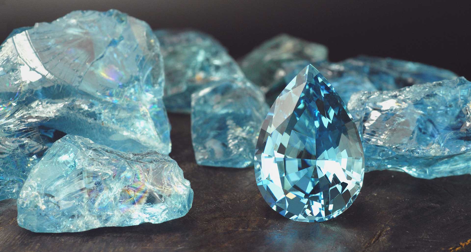 Аквамарин - магические свойства камня. Кому подходит?